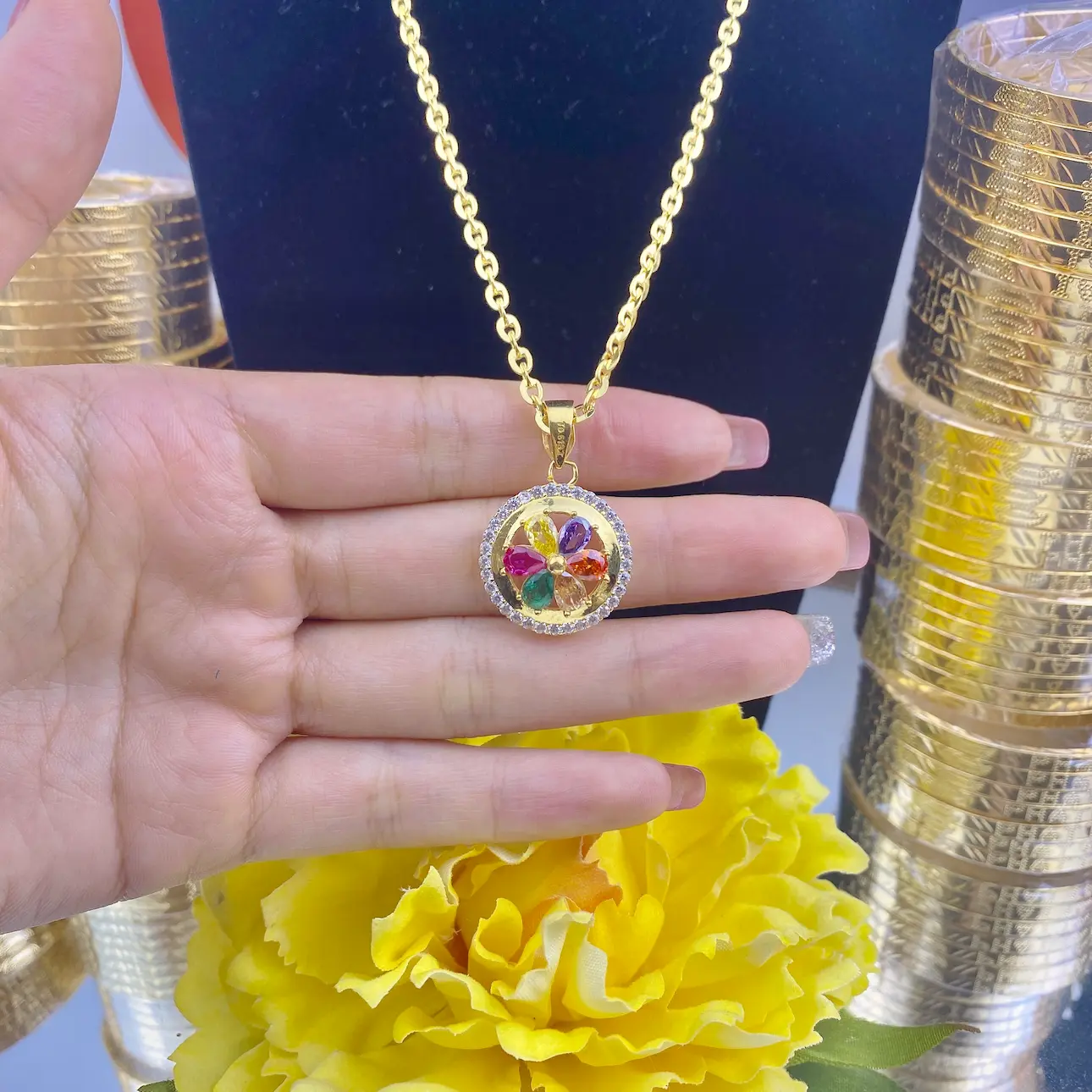 Dây chuyền nữ hội 2 chỉ - mặt ngũ sắc 5 DÂy ChuyỀn NỮ HỘi 2 ChỈ+mẶt NgŨ SẮc (1) (1)