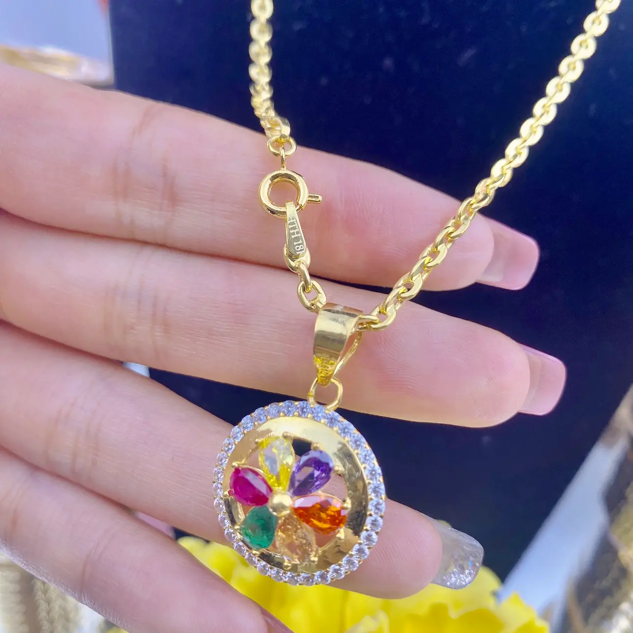 Dây chuyền nữ hội 2 chỉ - mặt ngũ sắc 3 DÂy ChuyỀn NỮ HỘi 2 ChỈ+mẶt NgŨ SẮc (3)