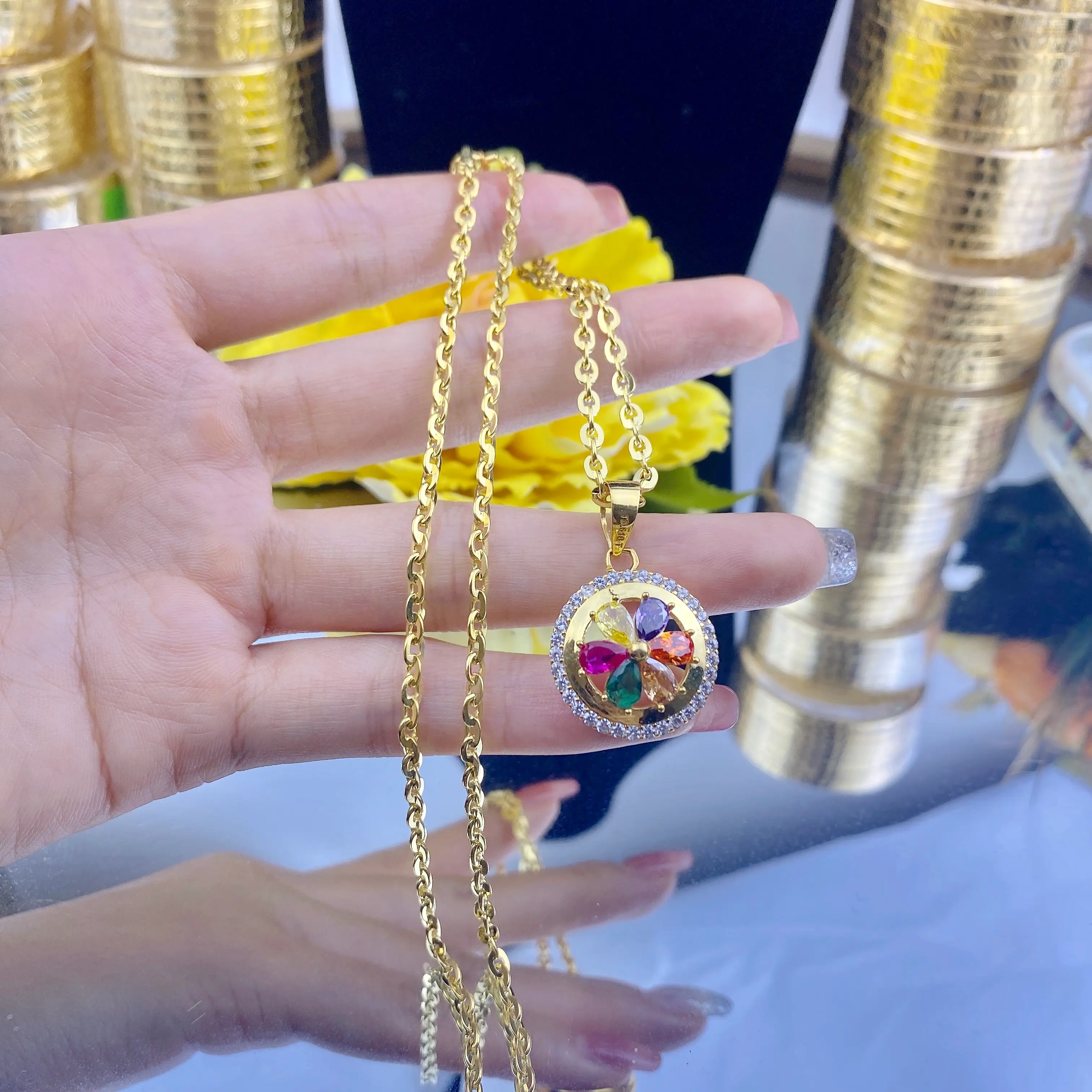 Dây chuyền nữ hội 2 chỉ - mặt ngũ sắc 2 DÂy ChuyỀn NỮ HỘi 2 ChỈ+mẶt NgŨ SẮc (5)