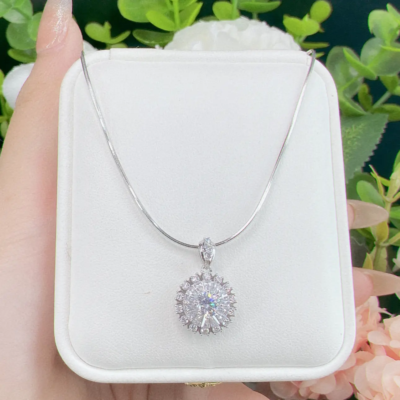 DÂy ChuyỀn NỮ MÀu BẠch Kim KÈm MẶt MÃ A1 (3)