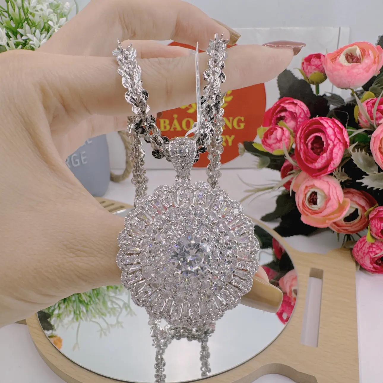 Dây chuyền nữ xoắn trắng 5 chỉ mặt C2 4 DÂy ChuyỀn NỮ XoẮn TrẮng 5 ChỈ+mẶt C2 (1)