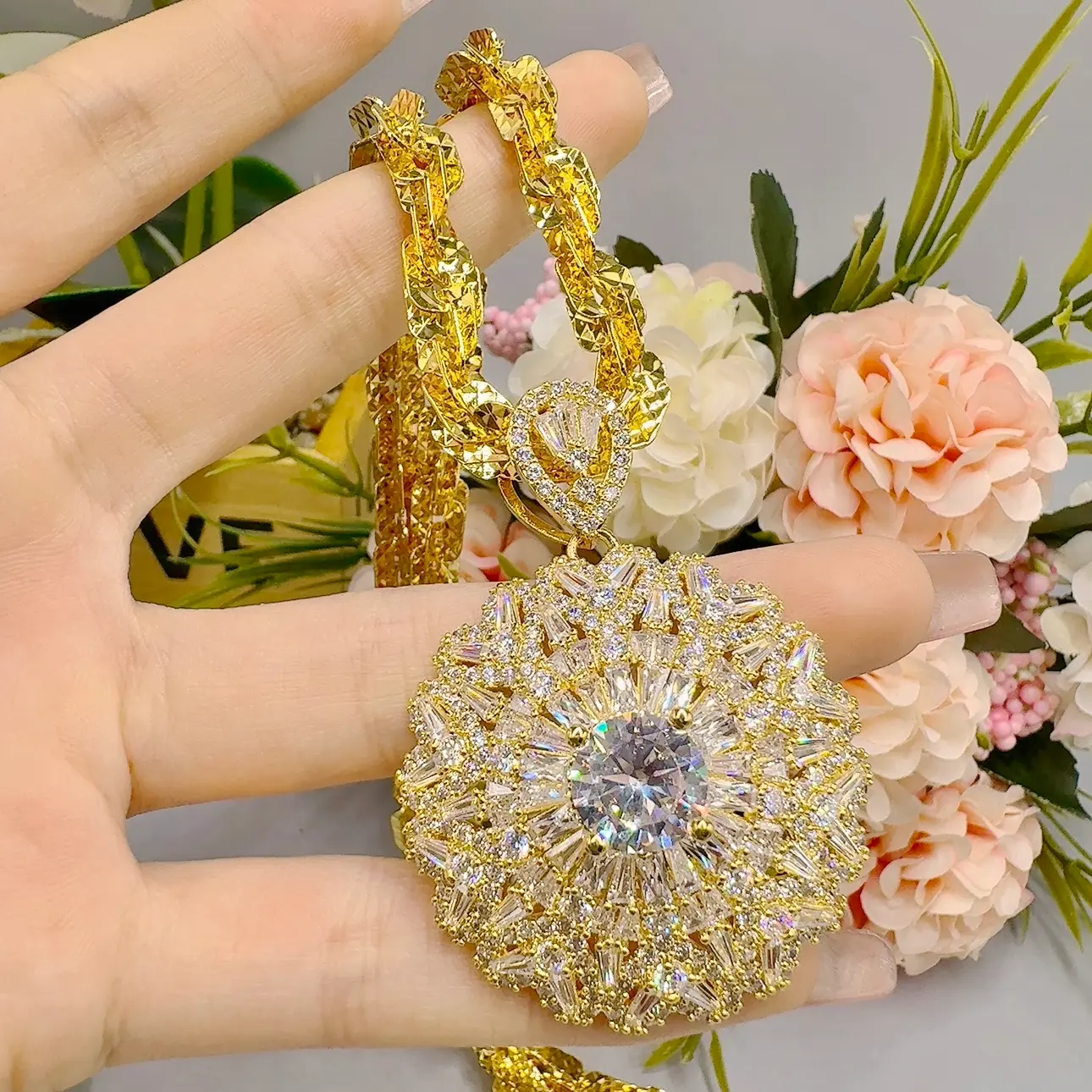 Dây chuyền nữ xoắn trắng 5 chỉ mặt hoa T3 2 DÂy ChuyỀn NỮ XoẮn TrẮng 5 ChỈ+mẶt Hoa T3 (1)