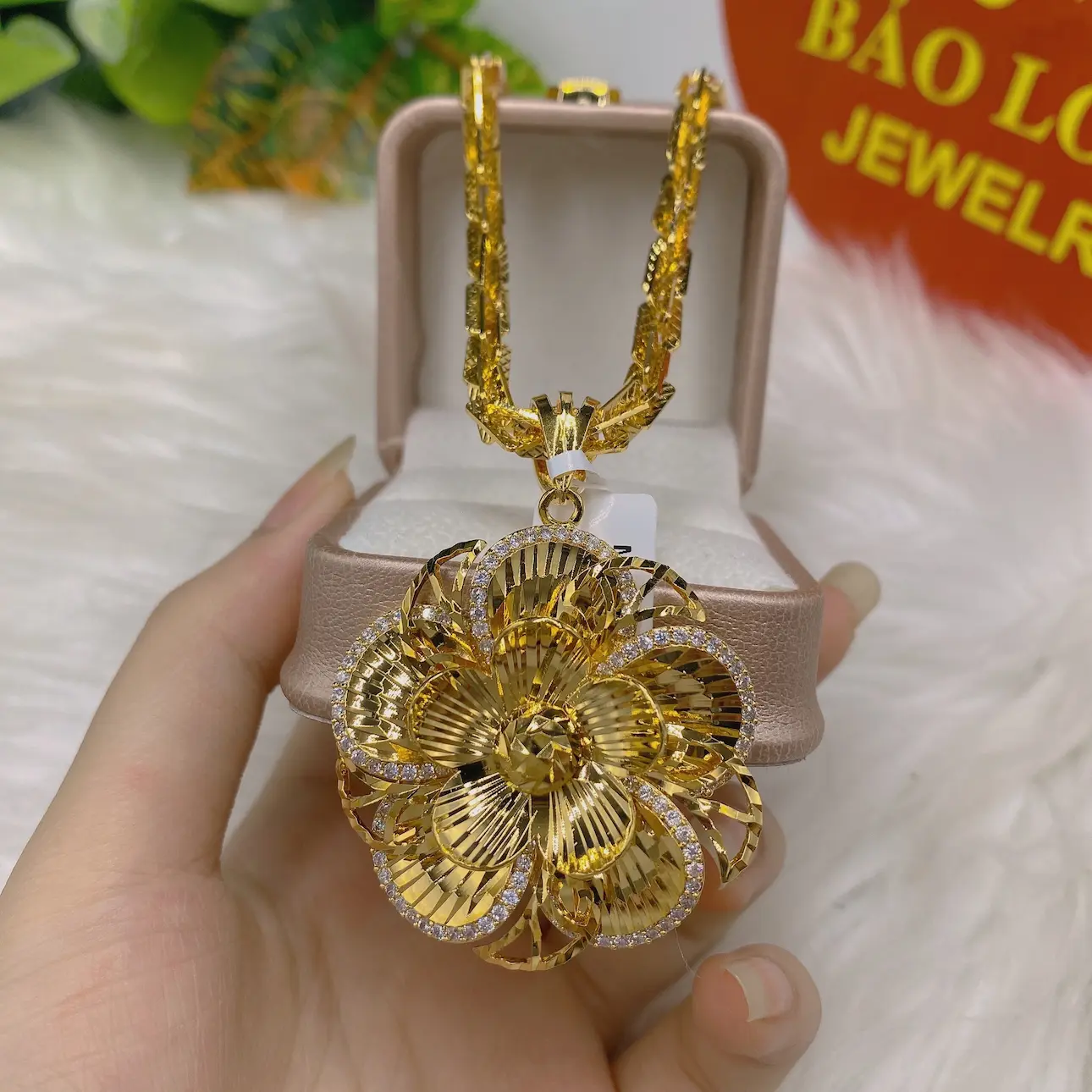 DÂy ChuyỀn NỮ XoẮn VuÔng 5 ChỈ+mẶt Hoa Mai (6)