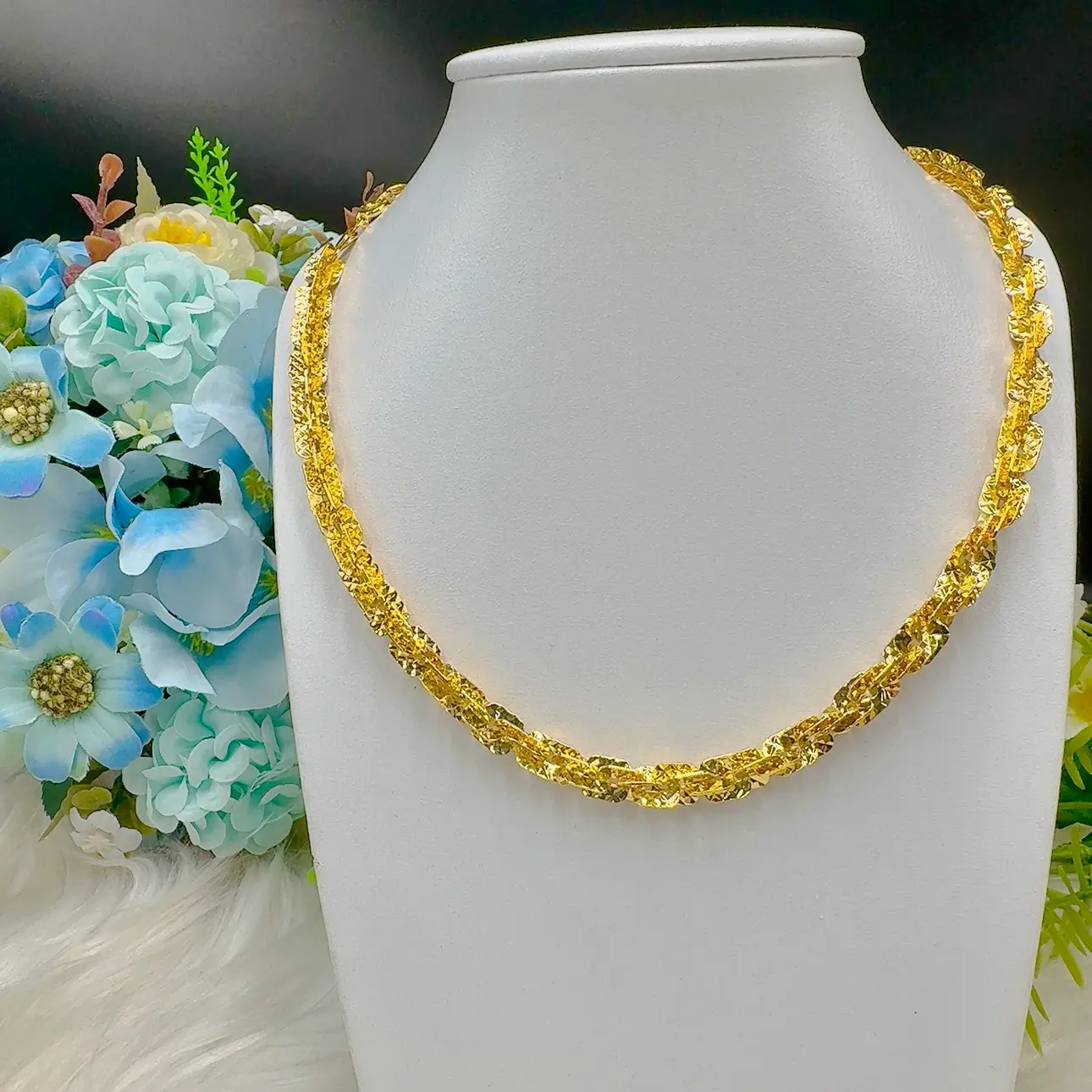 DÂy ChuyỀn NỮ XoẮn VuÔng VÀng 7 ChỈ (1) (1)