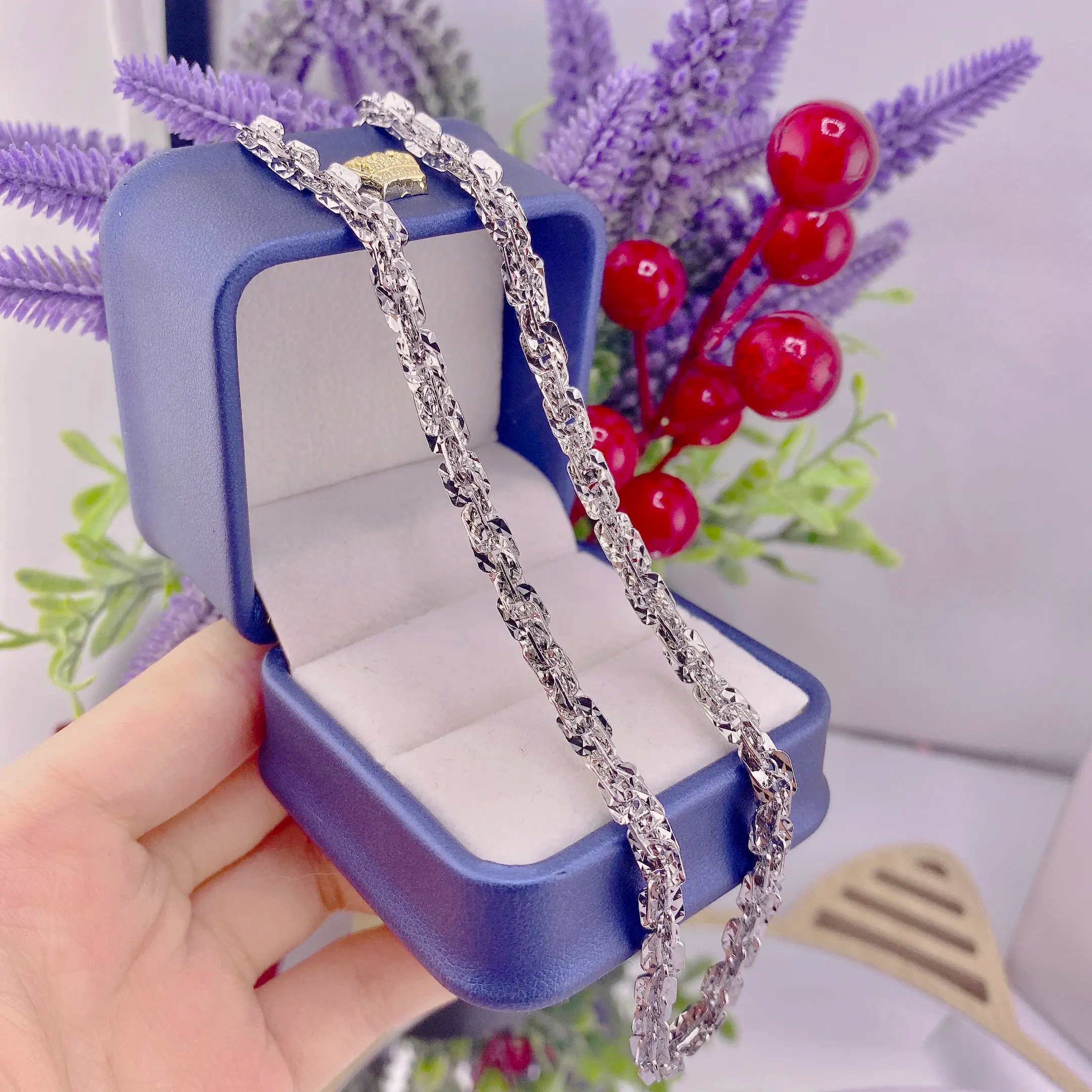 Dây xoắn vuông trắng 3 DÂy XoẮn VuÔng TrẮng (8)