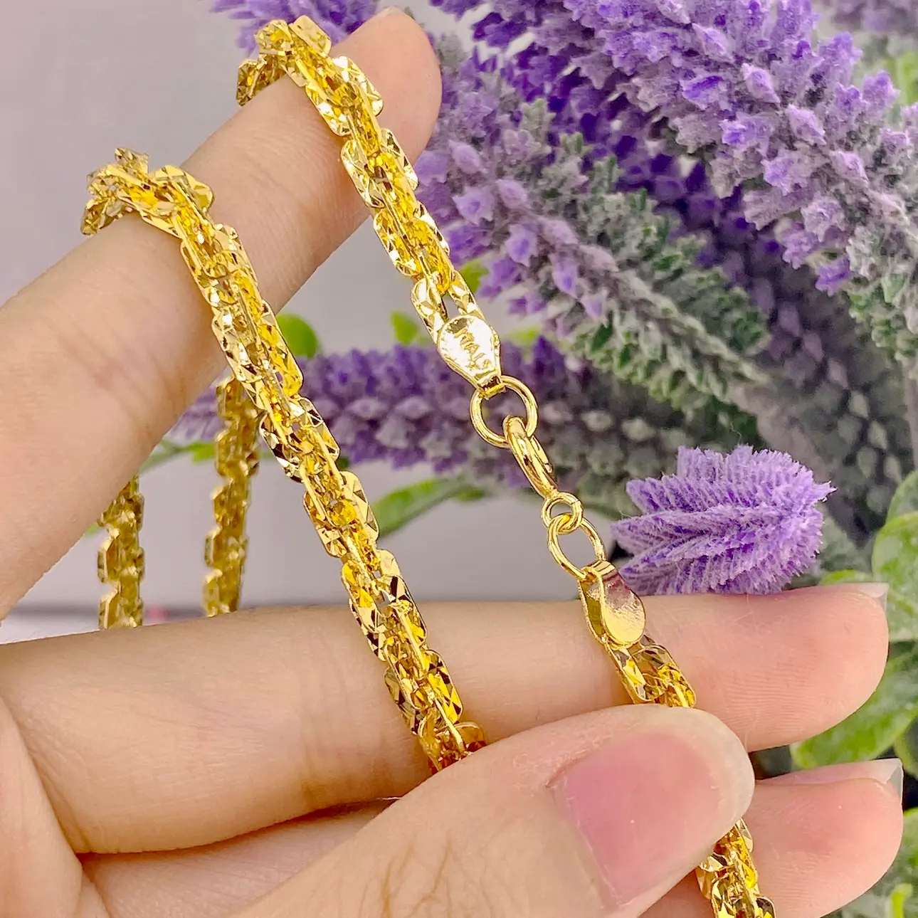 DÂy XoẮn VuÔng VÀng (5)