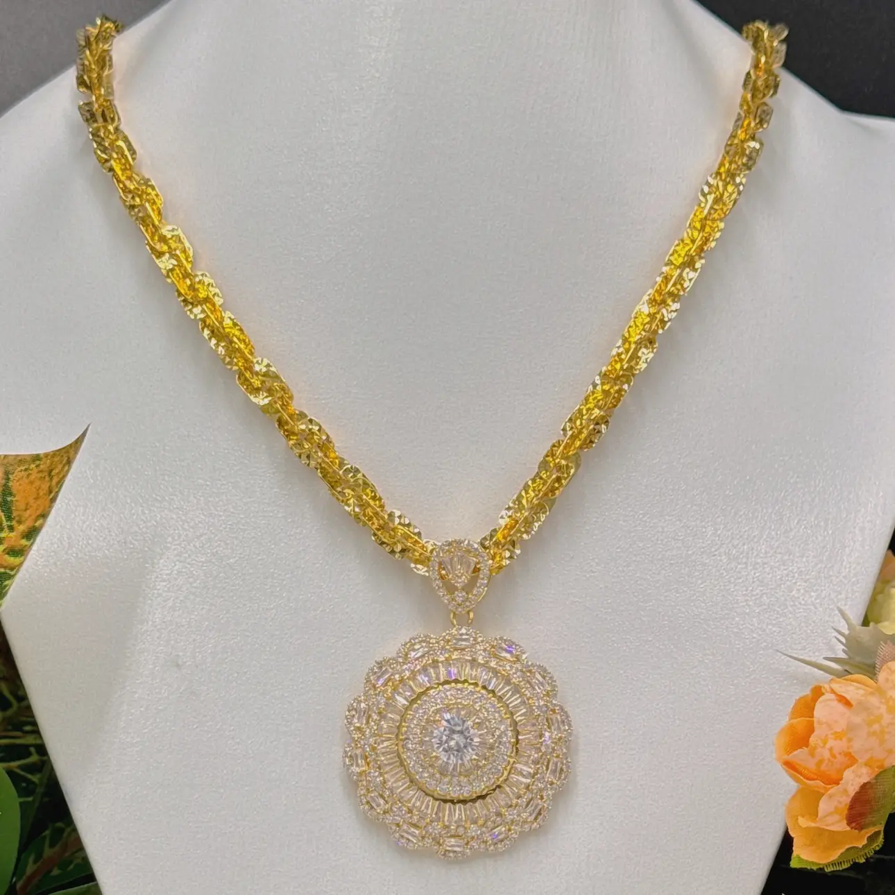 DÂy XoẮn VuÔng VÀng 7 ChỈ+mẶt Hoa MẶt TrỜi (1)