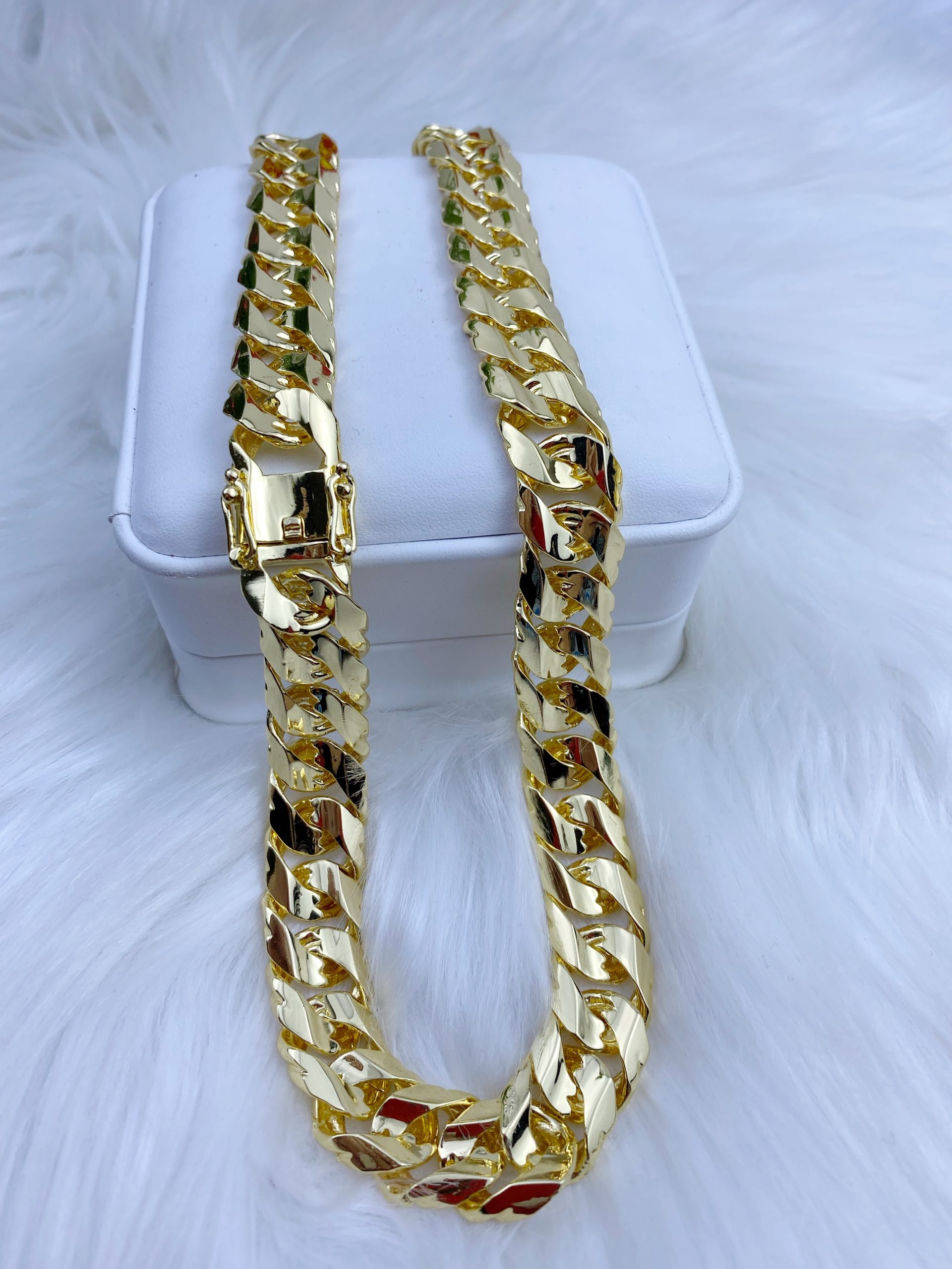 Dây khoen lật trơn 7 lượng 3 Dây Khoen Lật Trơn 7 Lượng (4)