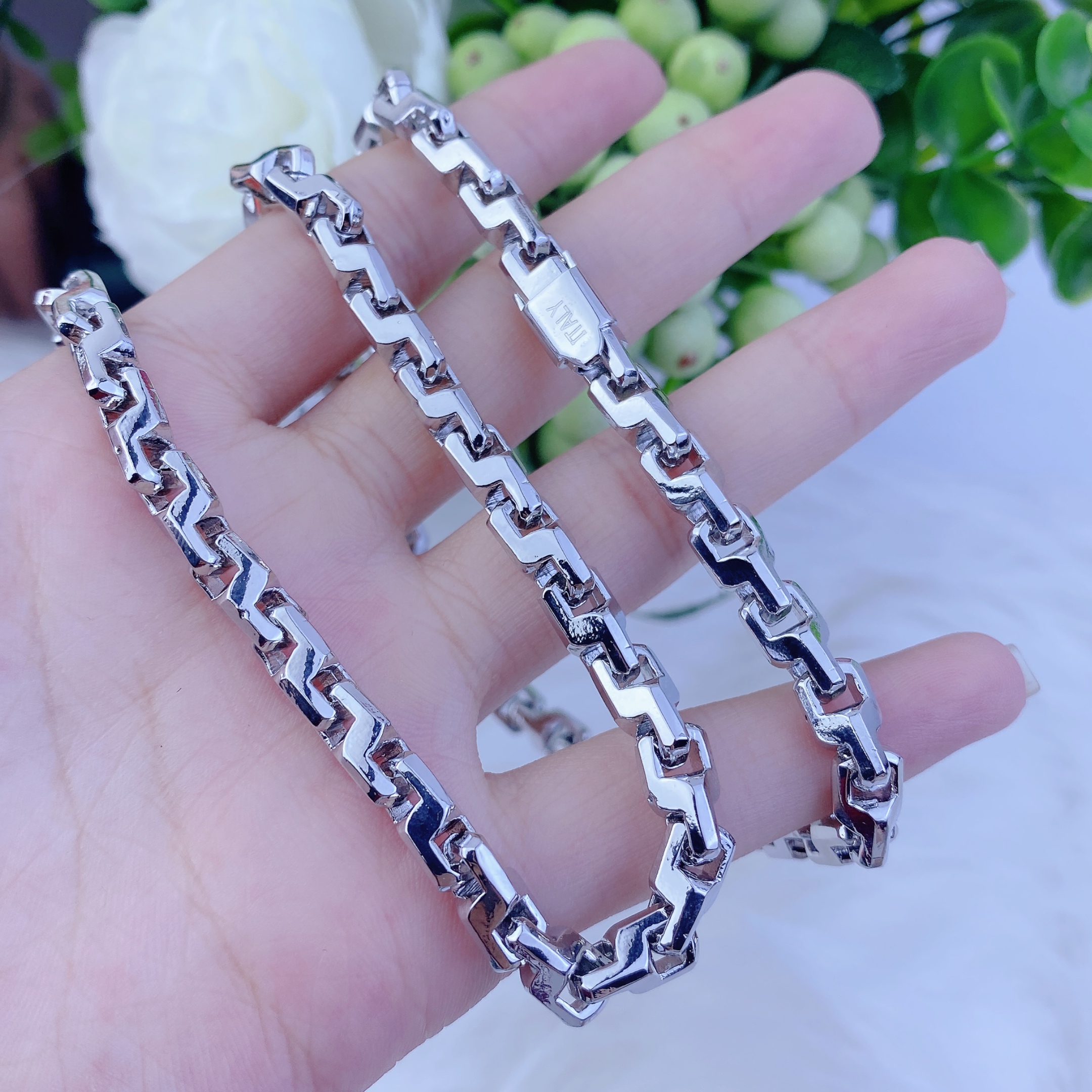 Dây rồng 2 lượng khoá hộp 5 Dây Rồng 2 Lượng Khoá Hộp (1)