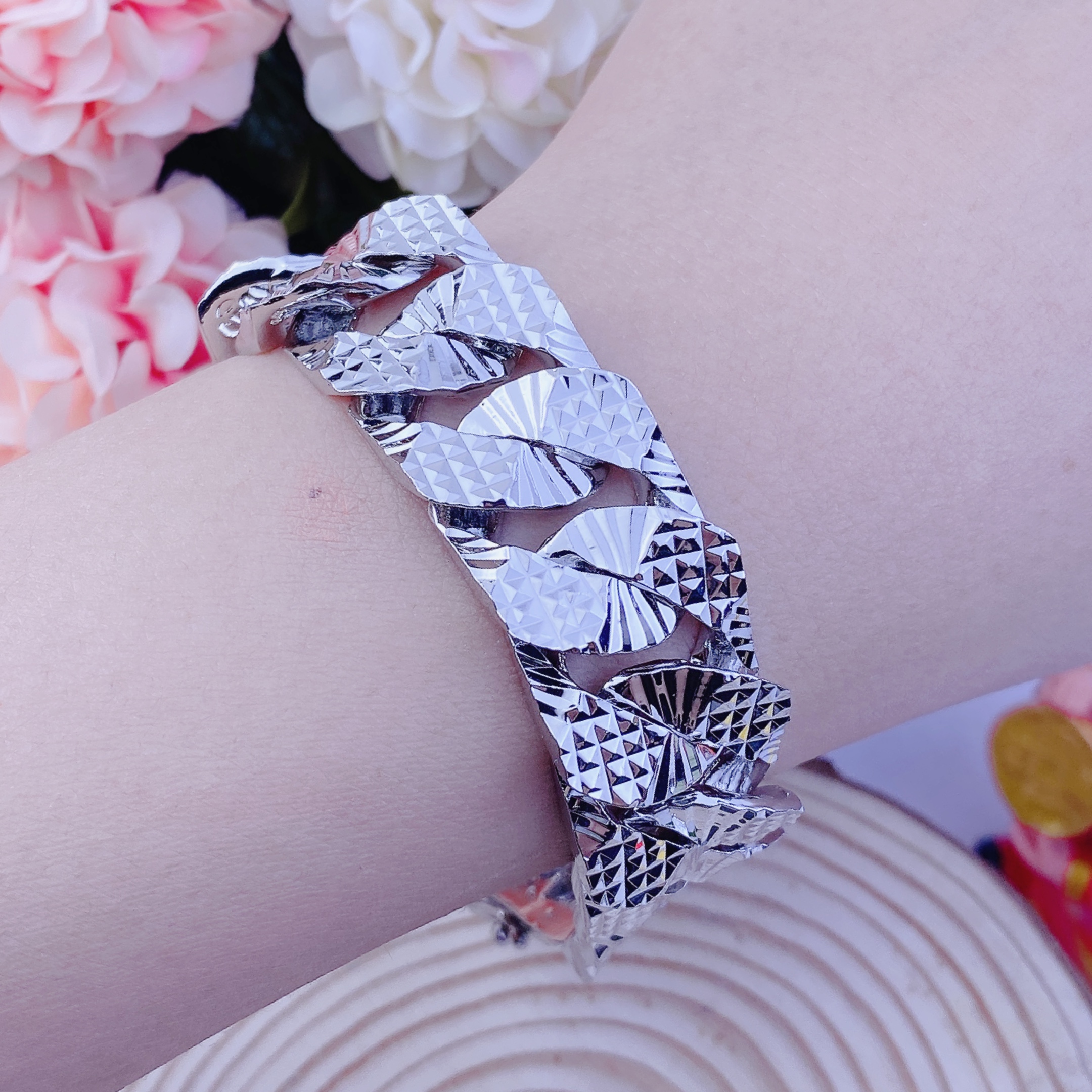 Lắc tay trắng lật 6D 4 Img_8899