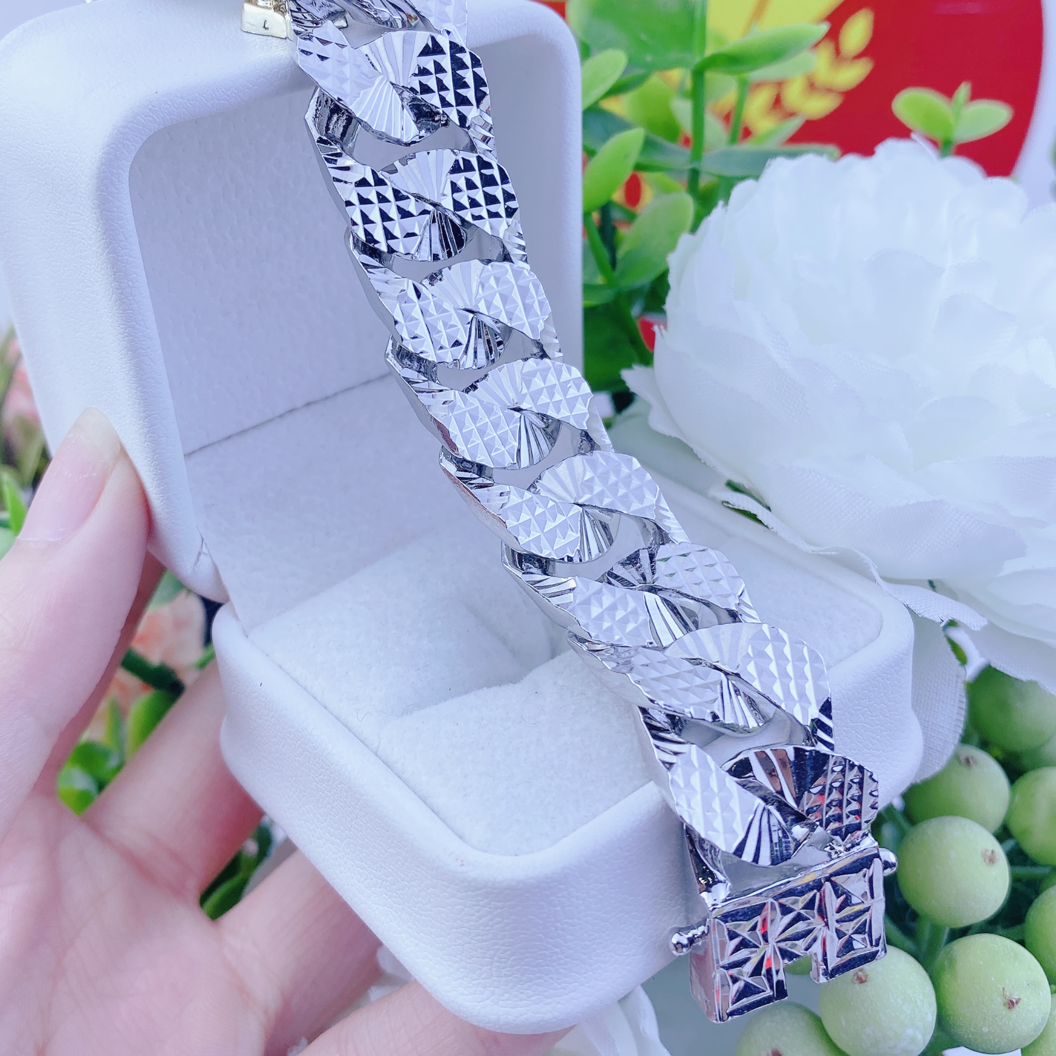 Lắc tay trắng lật 6D 1 Img_8901