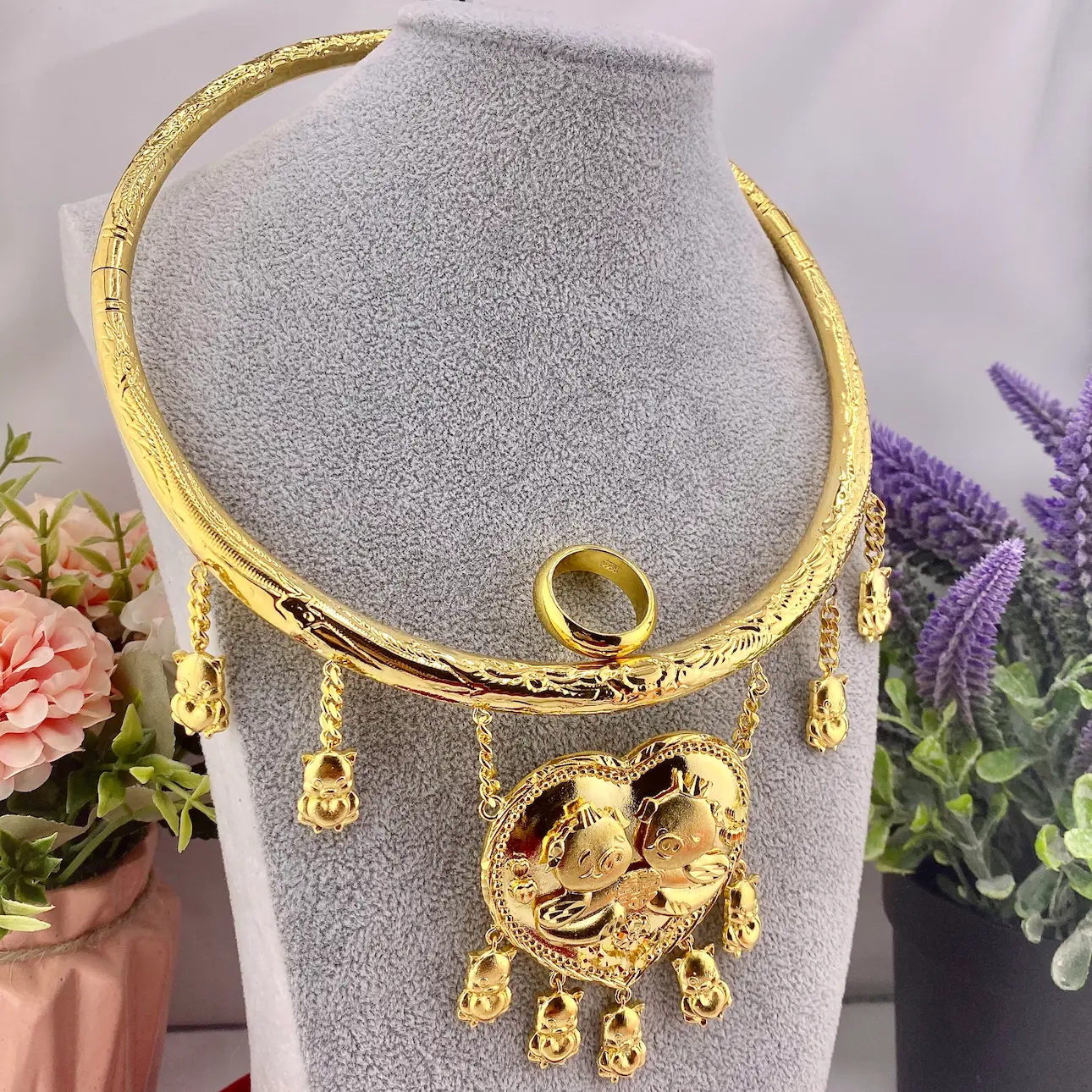 Kiềng cưới con heo - nhẫn trơn 9999 3 KiỀng CƯỚi Con Heo+nhẪn TrƠn 9999+hỘp ĐỎ (4)