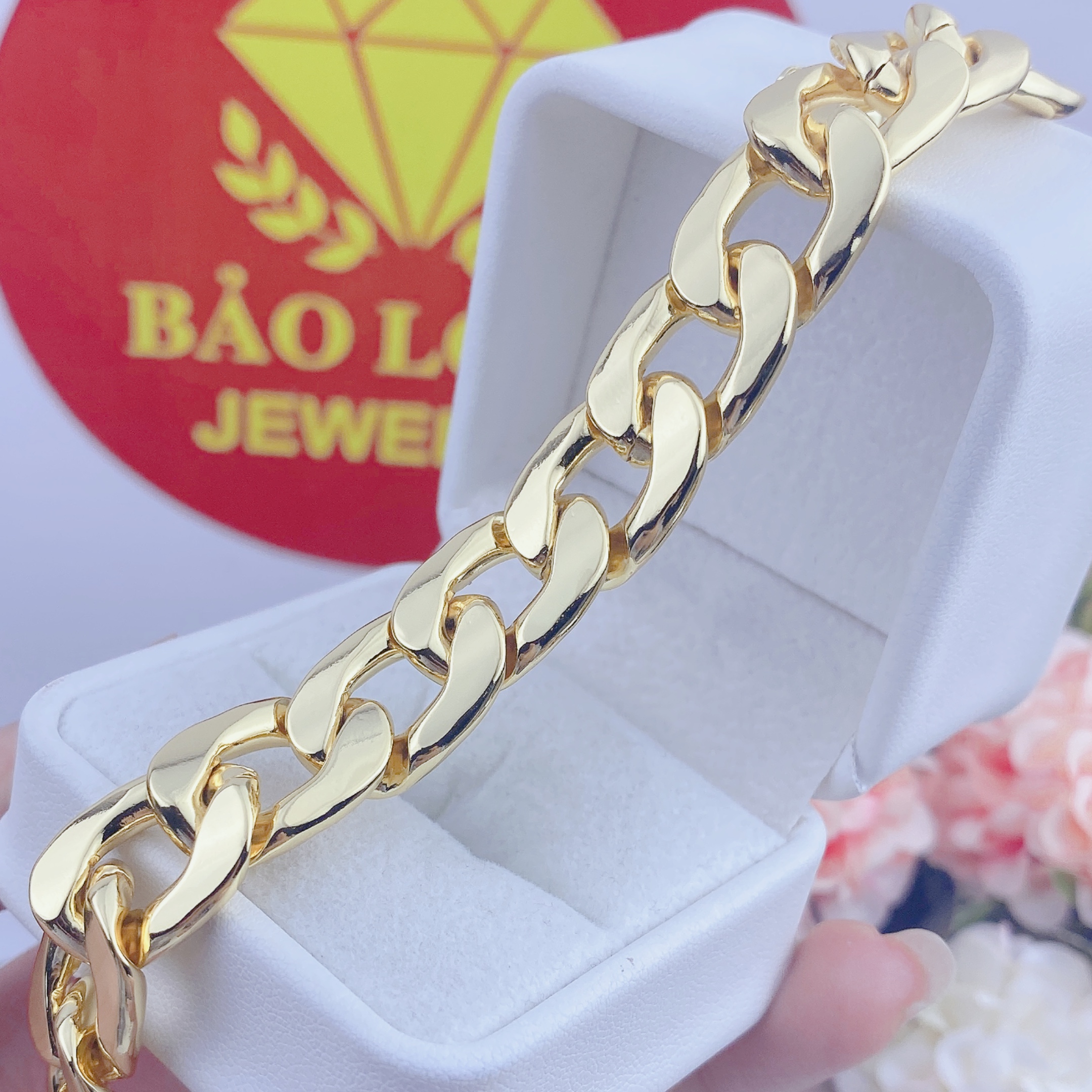 Lắc tay 05 đặc 3 Lắc Tay 05 đặc (4)