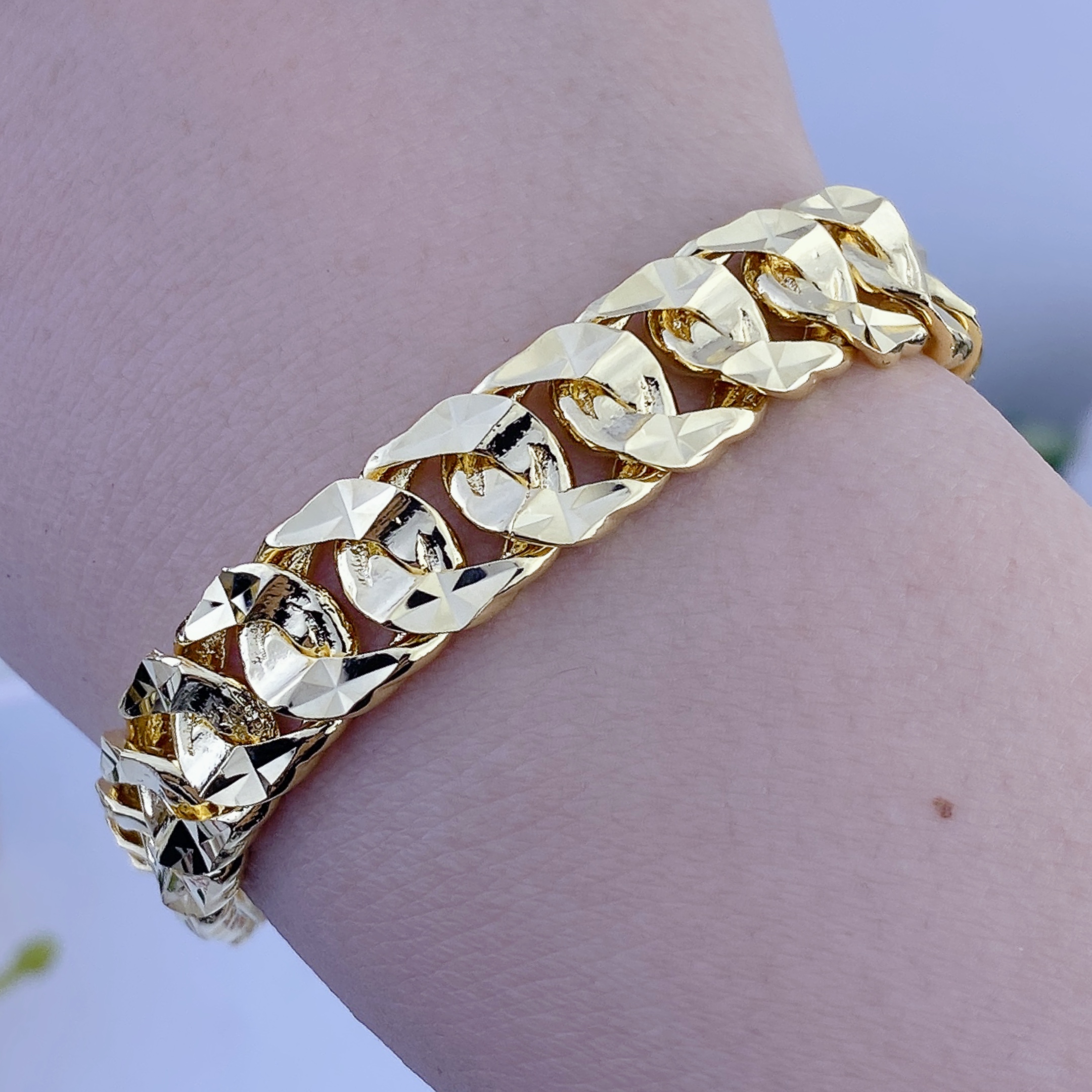 Lắc tay 5 chi khoá cài 2 bên 4 Lắc Tay 5 Chi Khoá Cài 2 Bên (2)