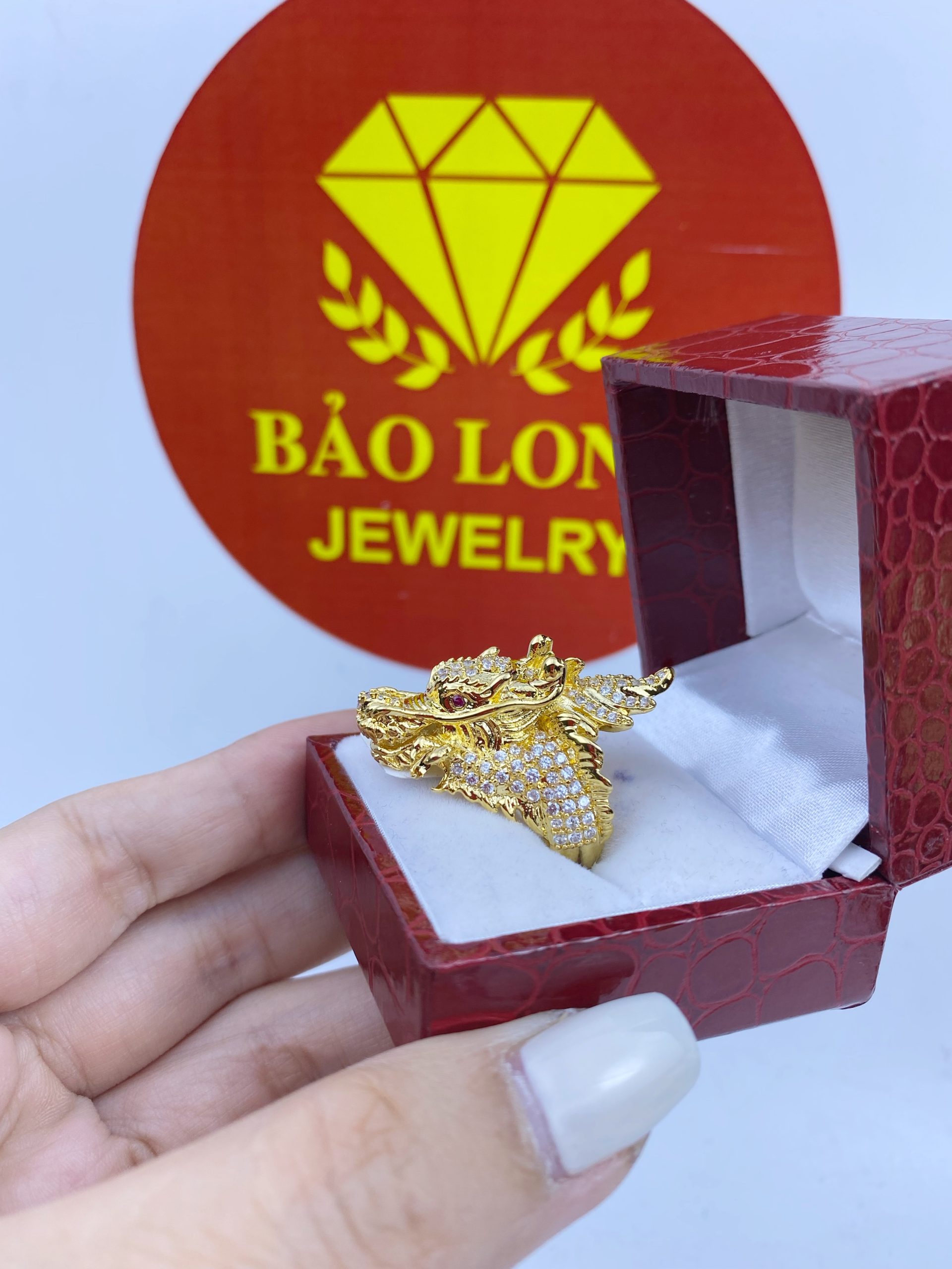 Nhẫn đầu rồng vip phun đá 1 Nhẫn đầu Rồng Vip Phun đá (2)