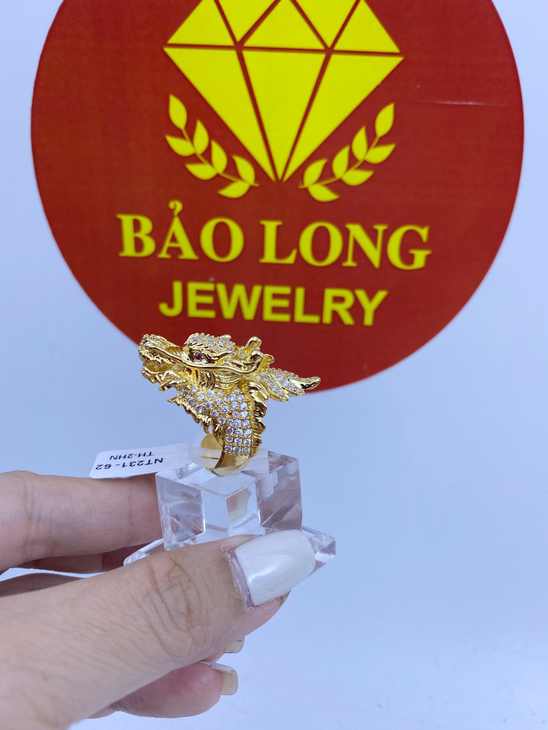 Nhẫn đầu rồng vip phun đá 3 Nhẫn đầu Rồng Vip Phun đá (3)