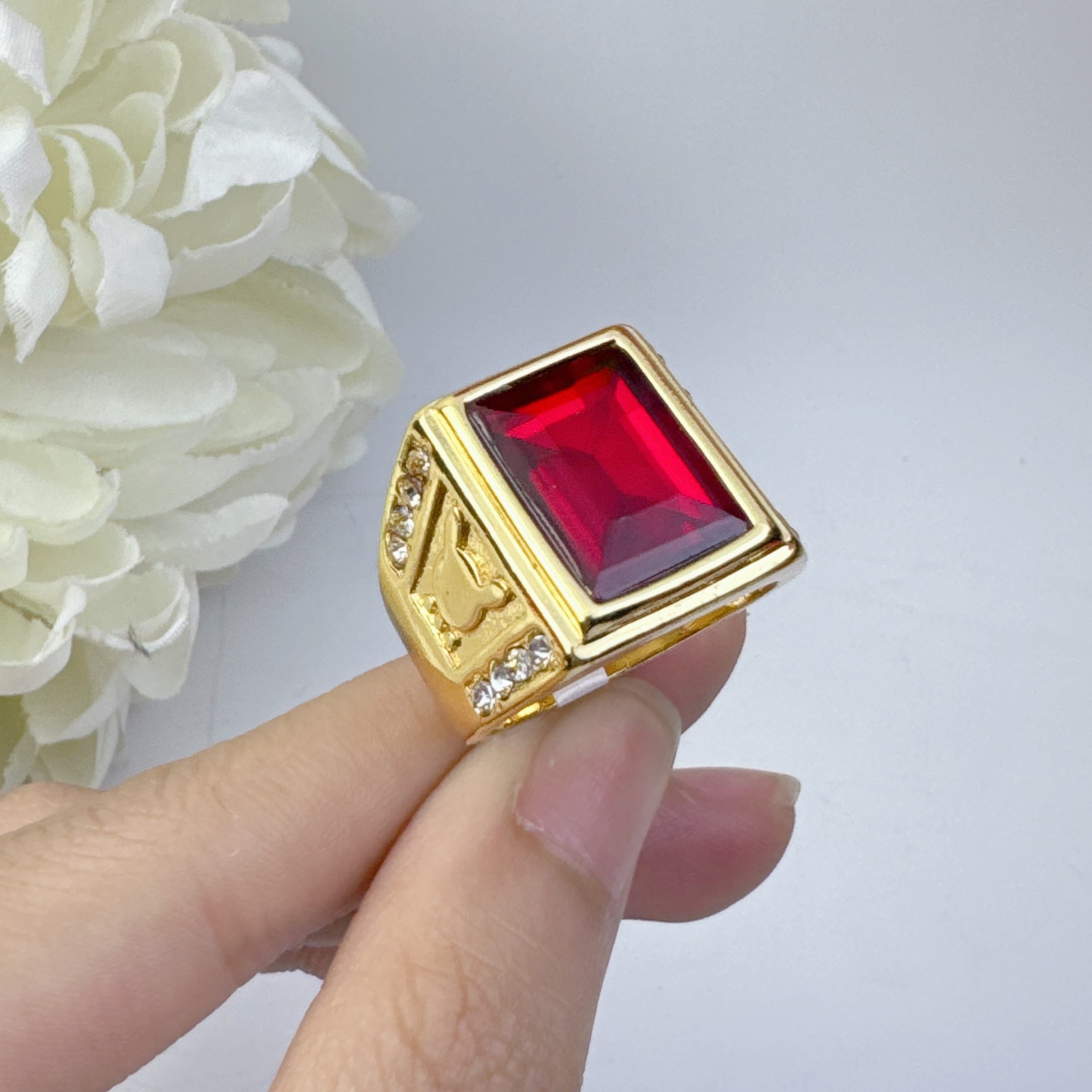 Nhẫn nam mặt vuông đá đỏ 3 Nhẫn Nam Mặt Vuông đá đỏ (3)