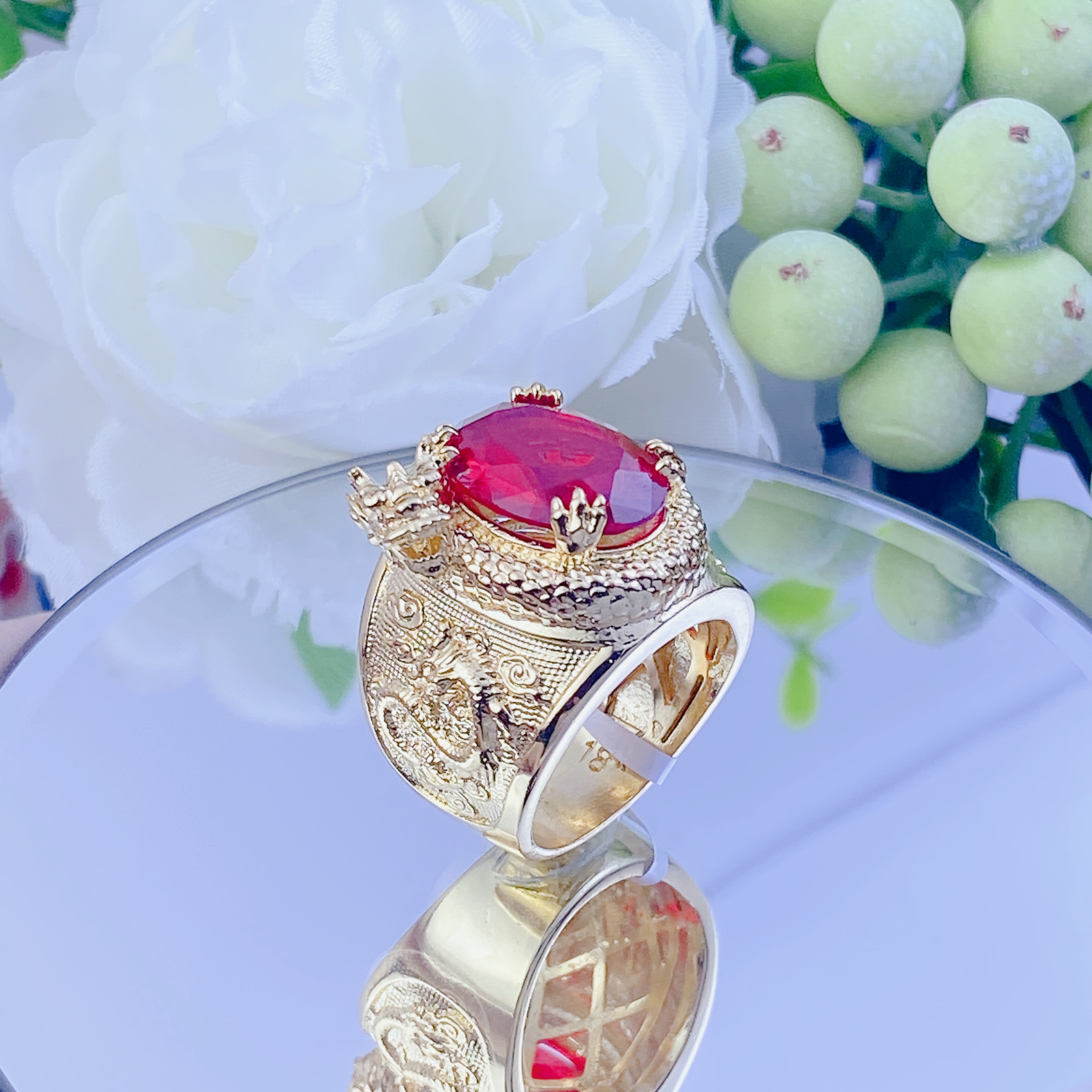 Nhẫn rồng cuộn ngọc có lót lòng 3 Nhẫn Rồng Cuộn Ngọc Có Lót Lòng (4)