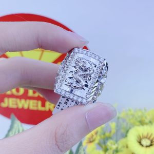 Nhẫn Rồng Hoàng đế (4)