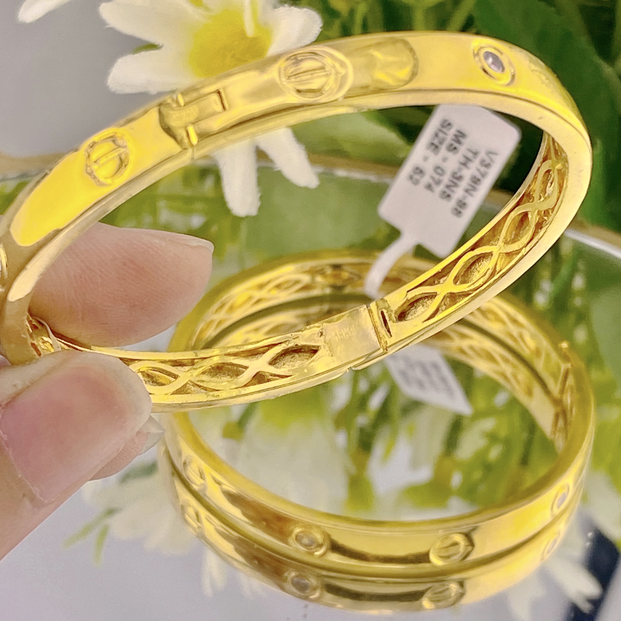 Vòng tay nữ Catier 5 VÒng Tay NỮ Catier (2)